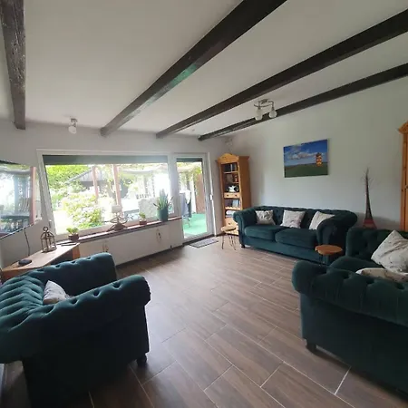 Vakantiehuis Witte Huus In *